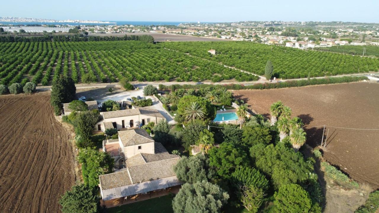 הוילה סירקוזה Pozzo Di Mazza מראה חיצוני תמונה